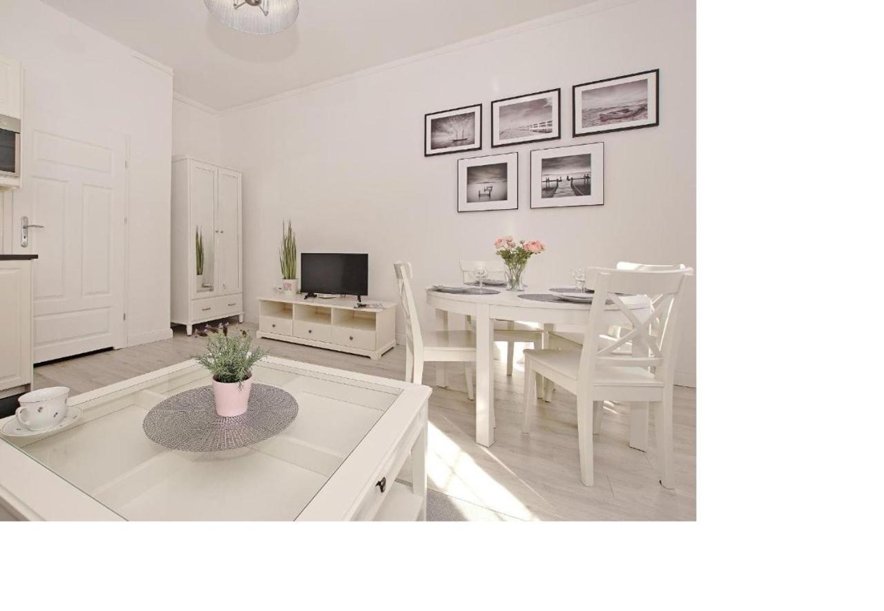 Apartament Kameralny Dluga 50 Gdańsk Exteriör bild